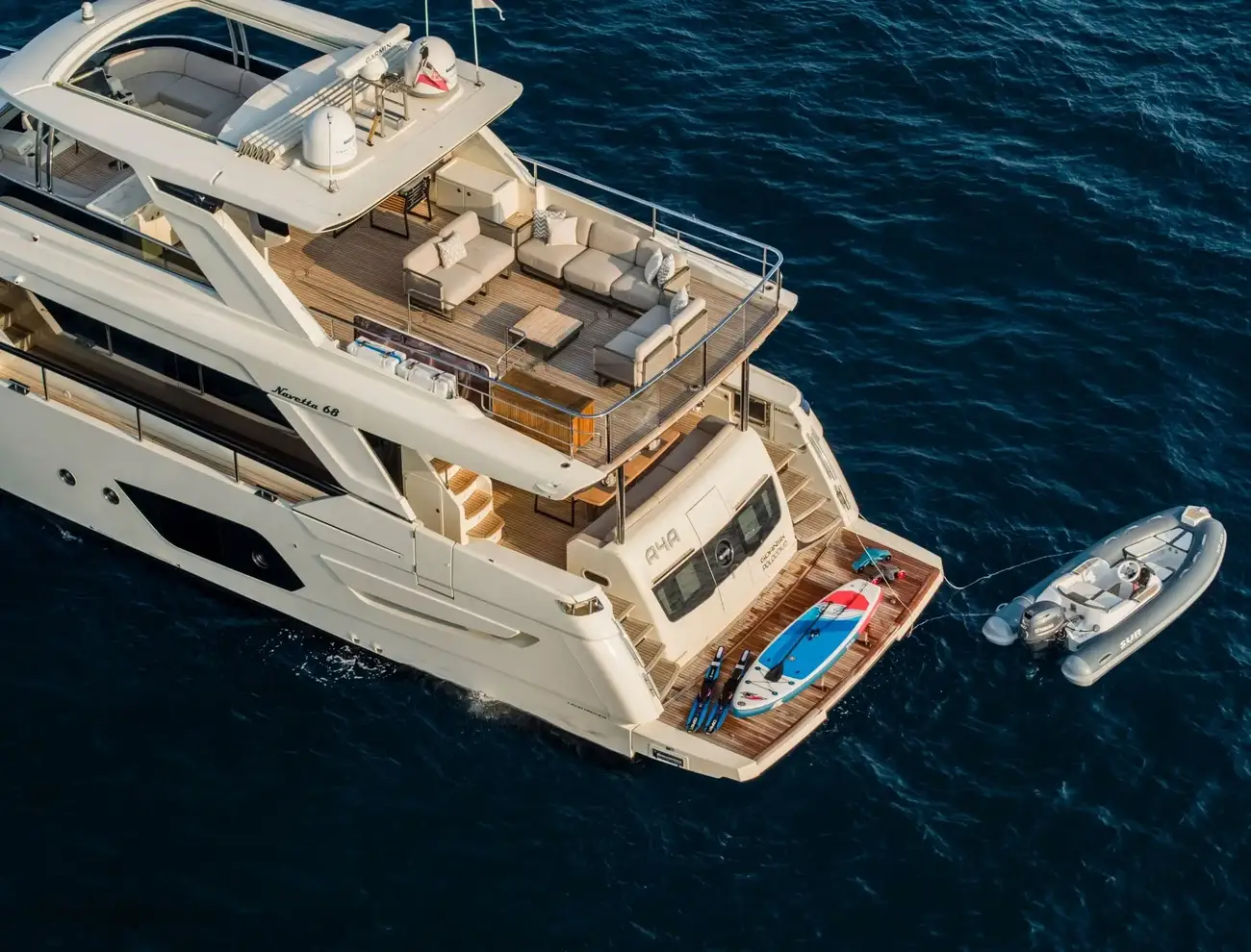 Absolute Navetta 68 usado à venda