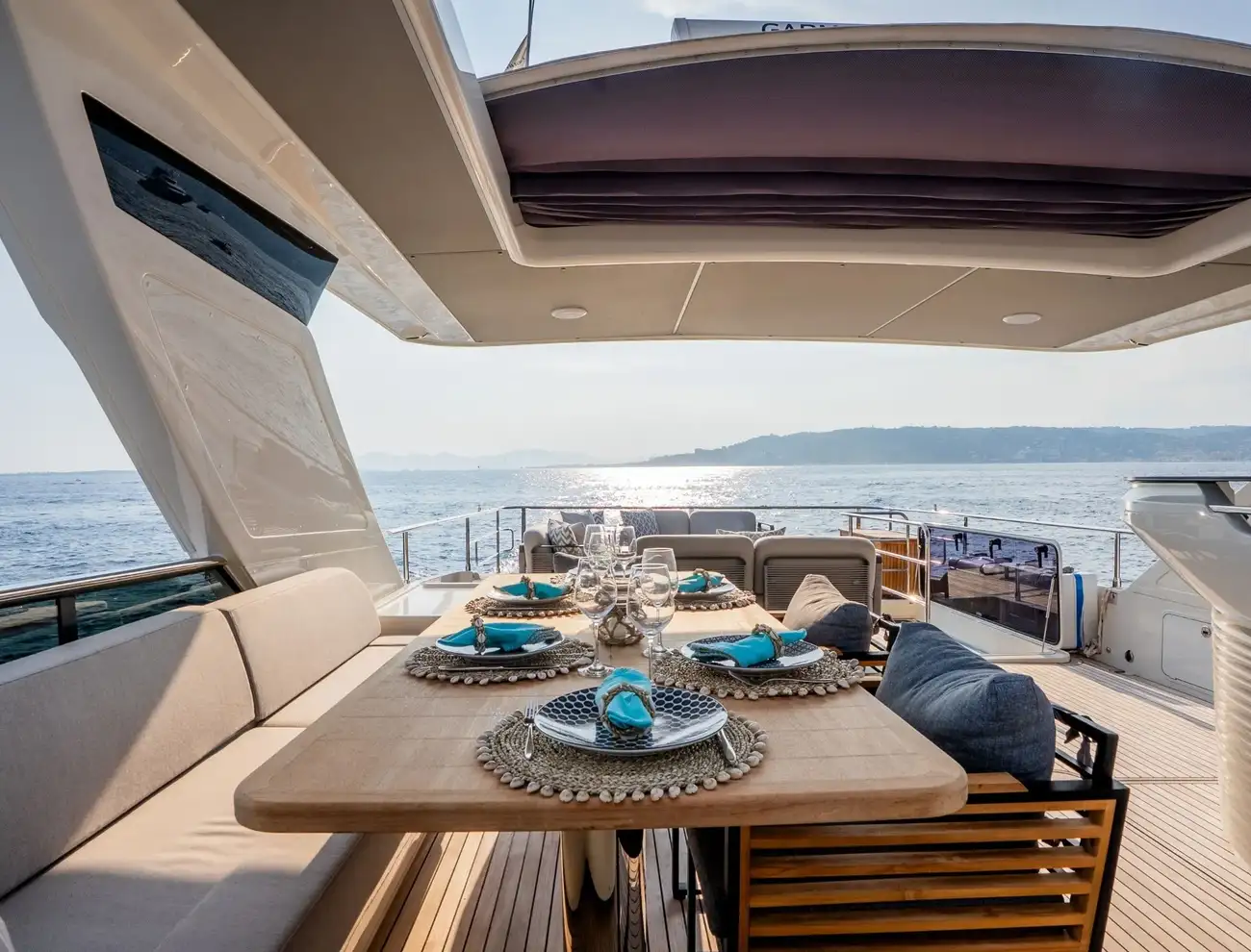 Absolute Navetta 68 usado à venda
