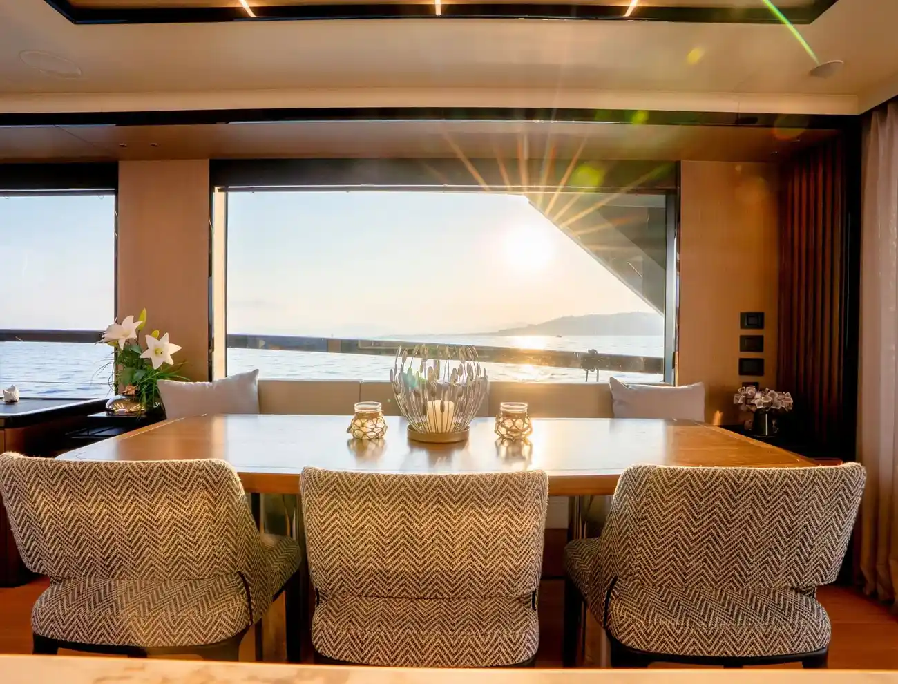 Absolute Navetta 68 usado à venda