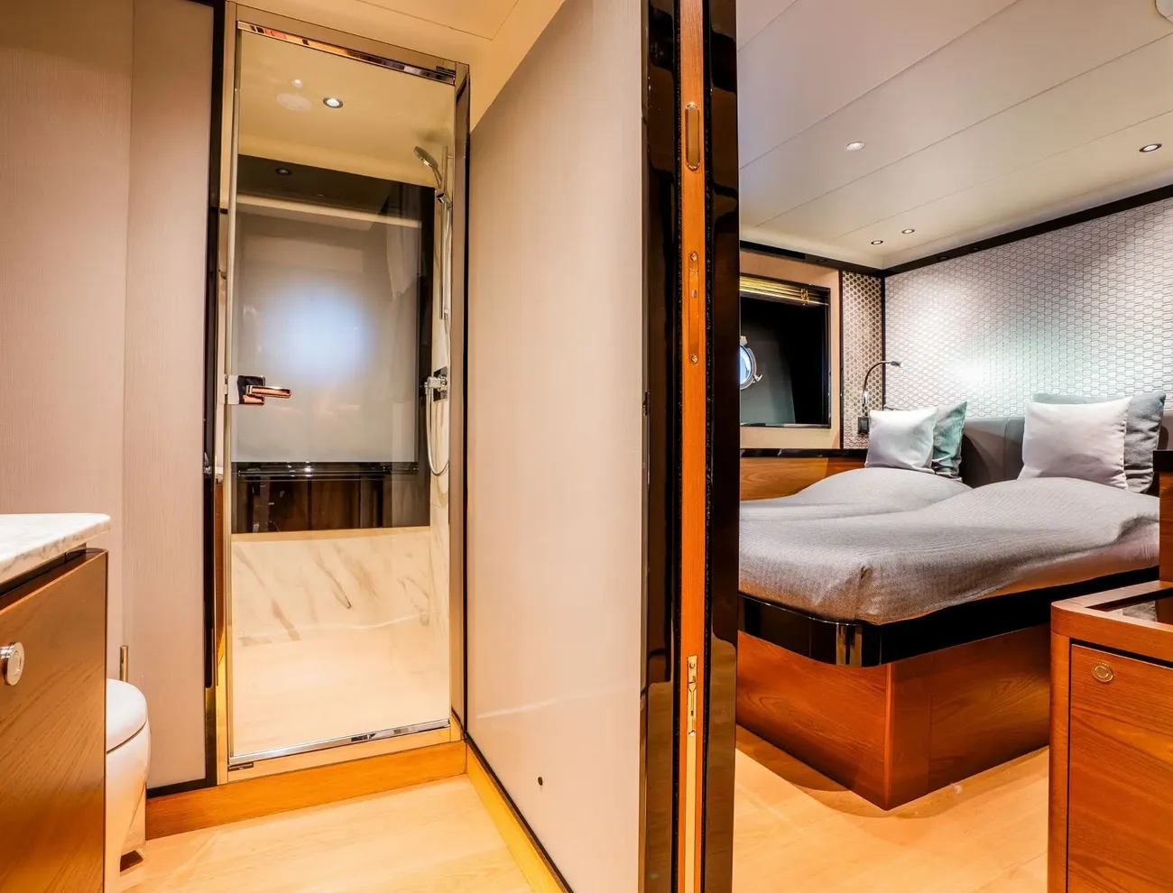 Absolute Navetta 68 usado à venda