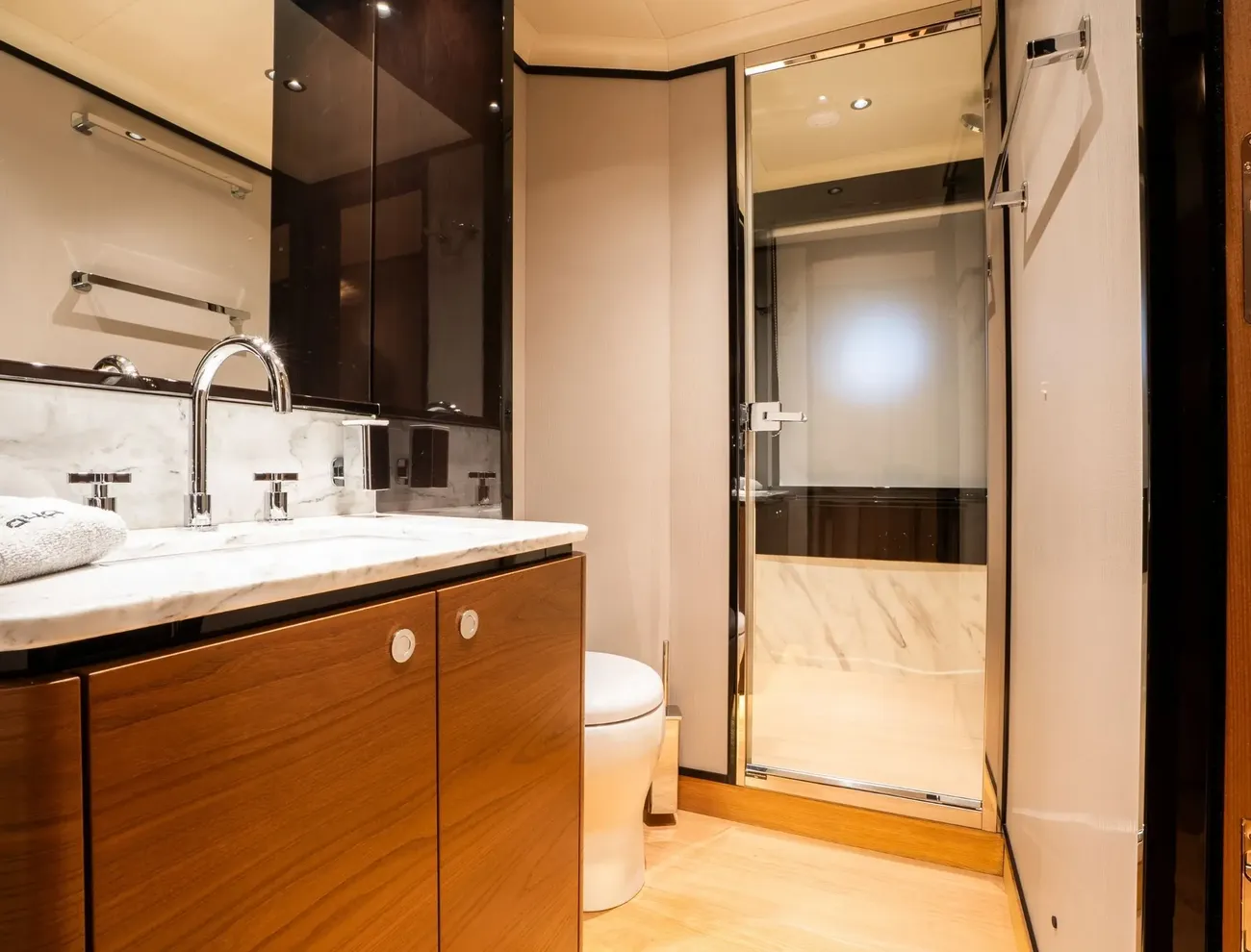 Absolute Navetta 68 usado à venda