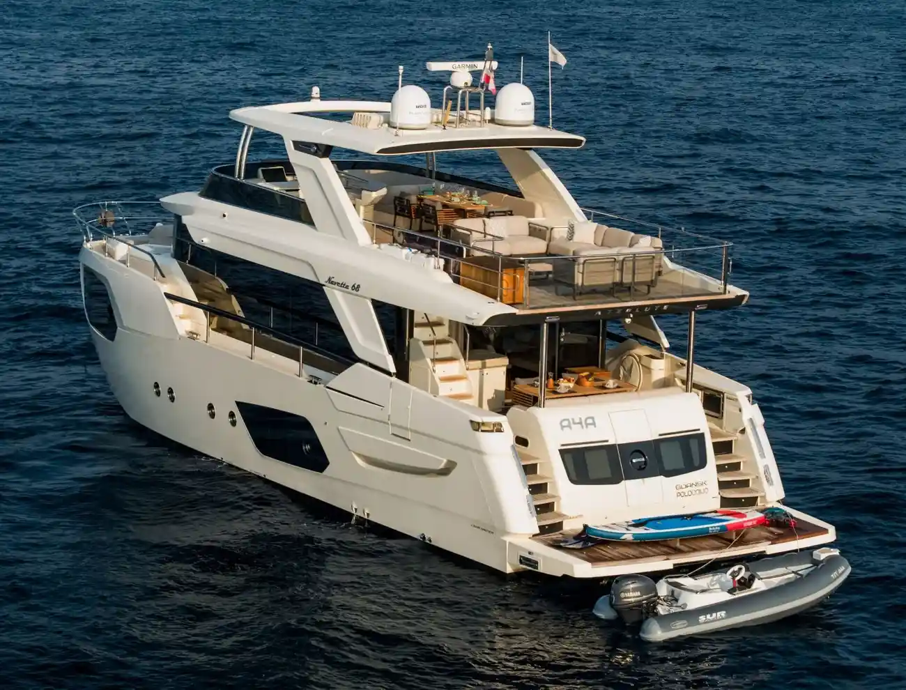 Absolute Navetta 68 usado à venda