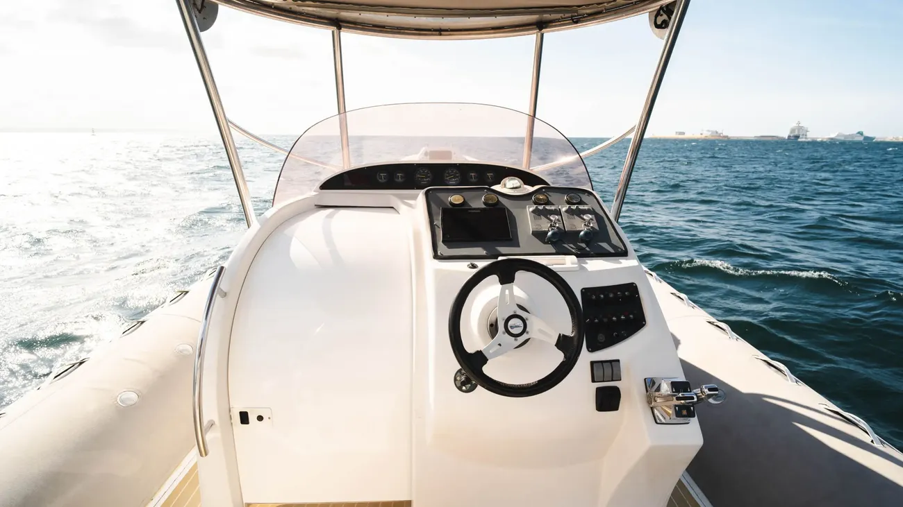 Sacs Marine Stratos S42 usata in vendita