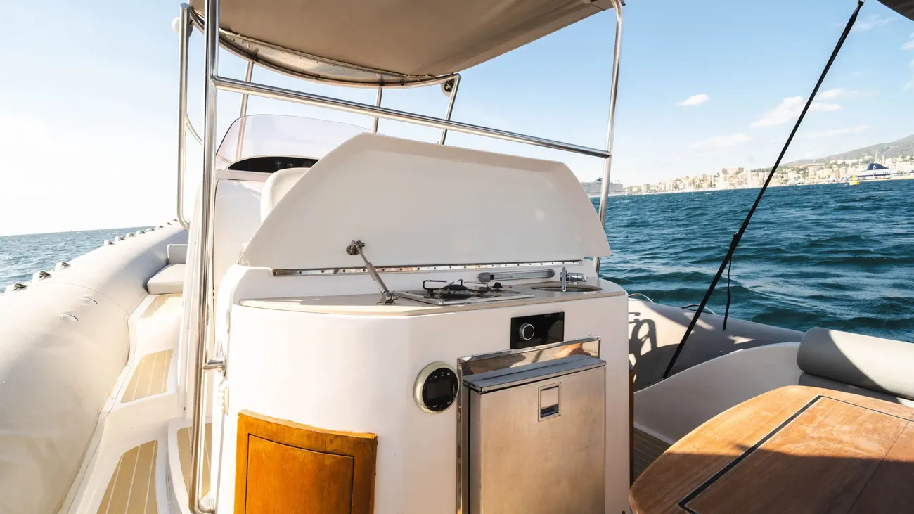 Sacs Marine Stratos S42 usata in vendita