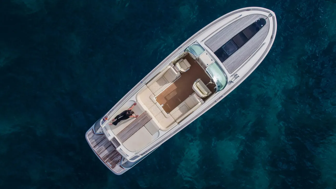 Chris Craft 32 Corsair usado à venda
