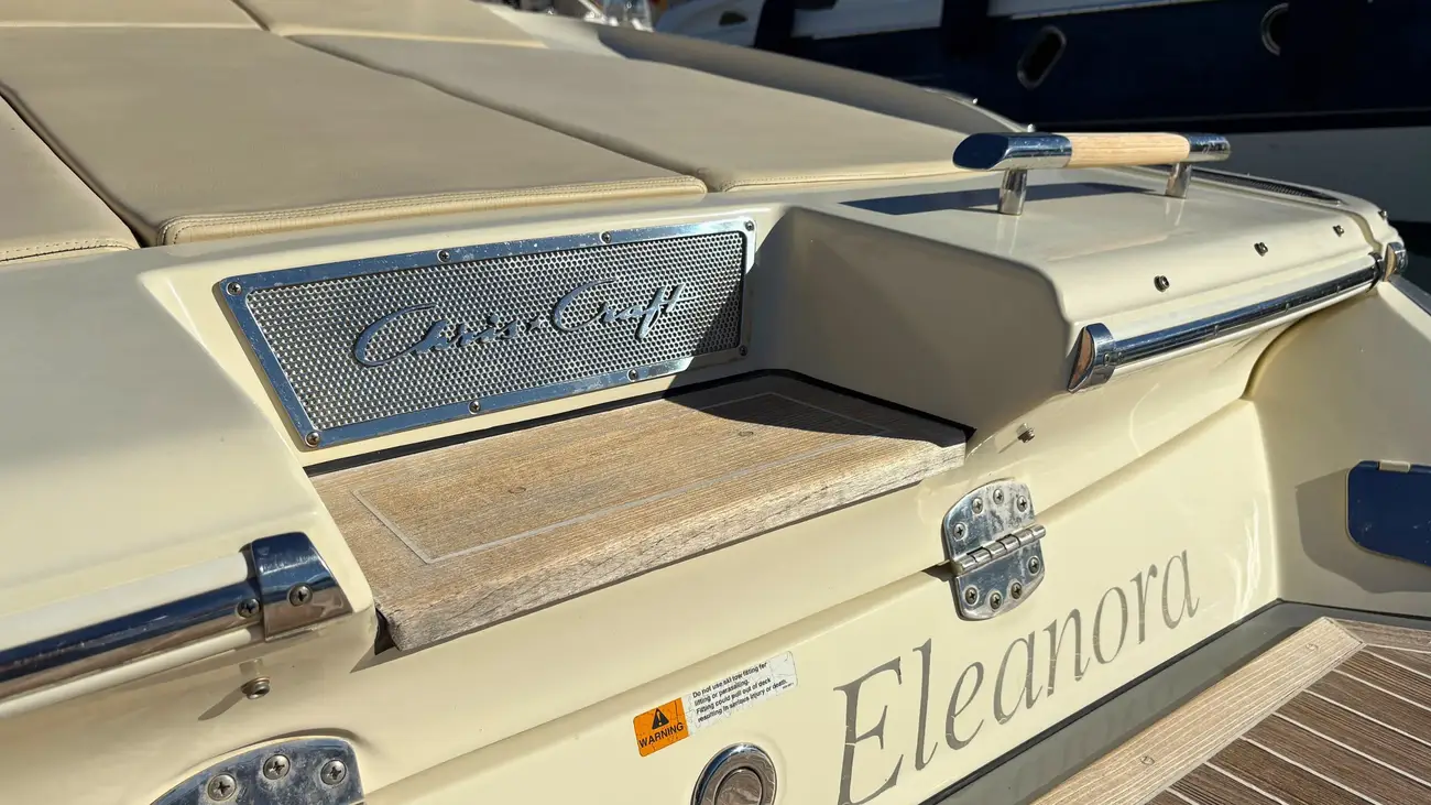 Chris Craft 32 Corsair usado à venda