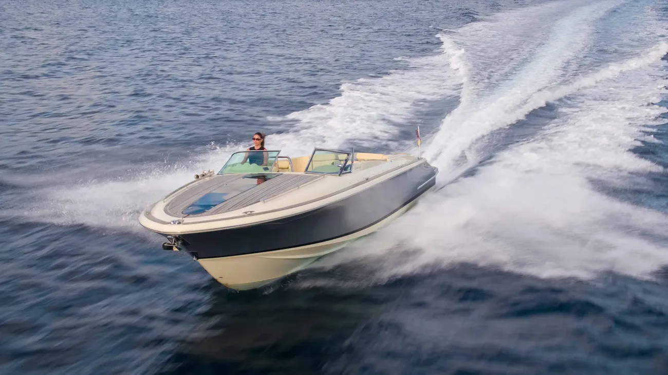 Chris Craft 32 Corsair usado à venda