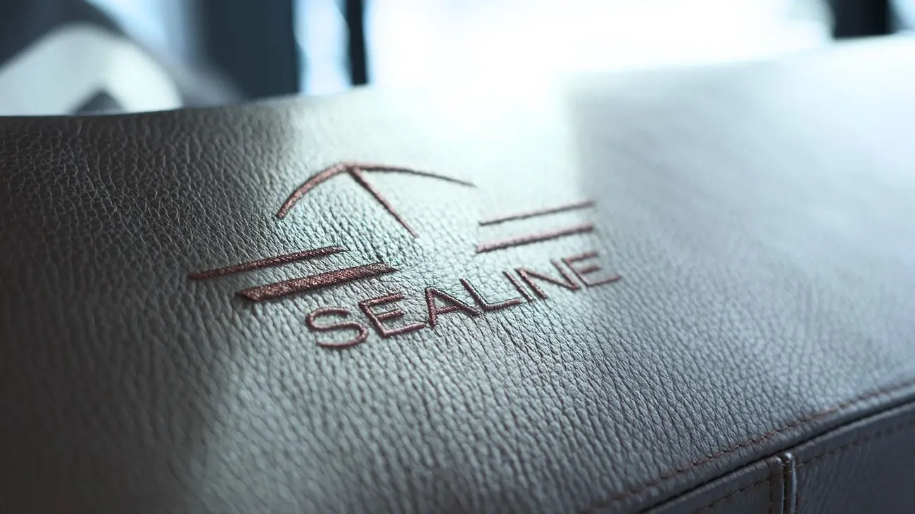 Sealine F530 usado à venda