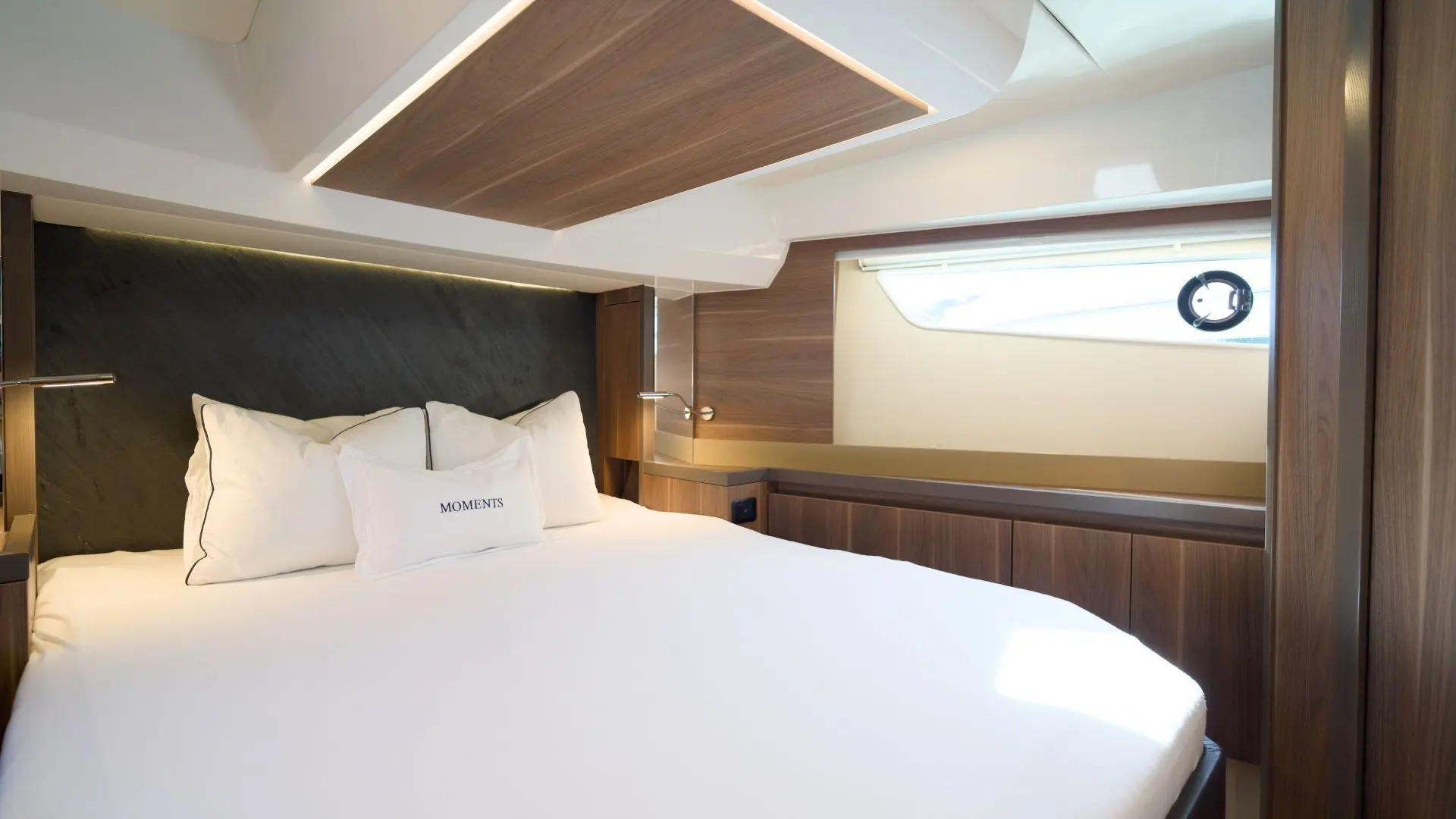 Sealine F530 usado à venda