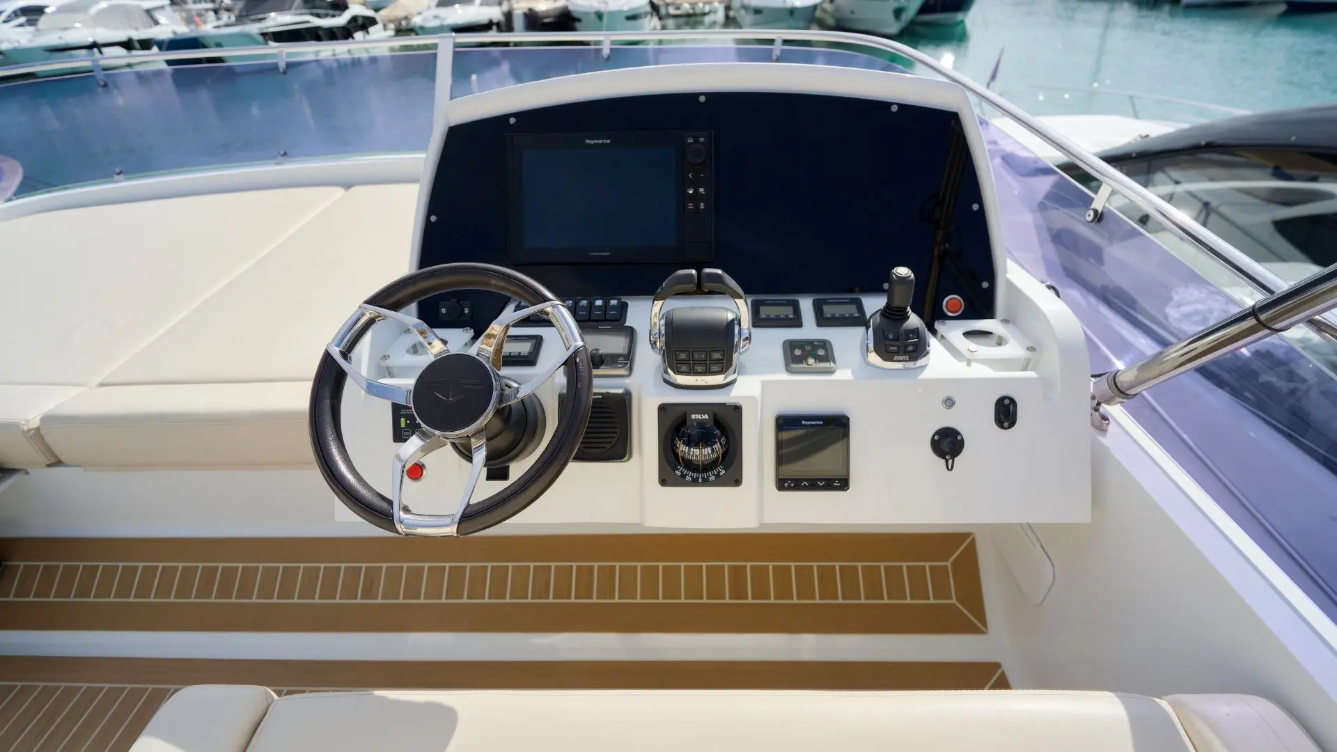 Sealine F530 usado à venda