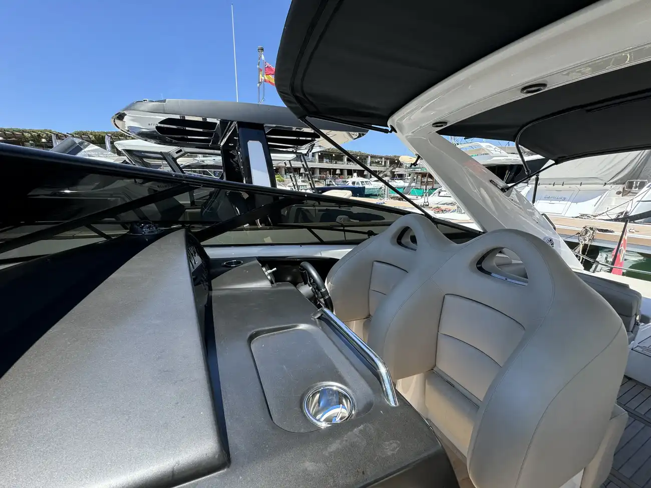Sunseeker Superhawk 43 usado à venda