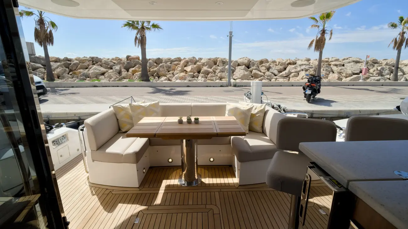 Sunseeker Manhattan 52 usado à venda