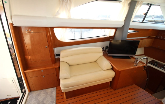 Jeanneau Prestige 42 Flybridge usata in vendita