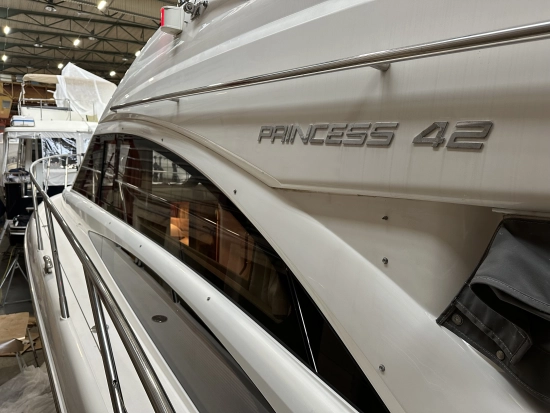 Princess 42 Flybridge preowned for sale