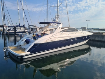 Princess V55 usado à venda