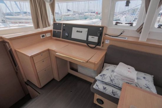 Lagoon 450 F usata in vendita