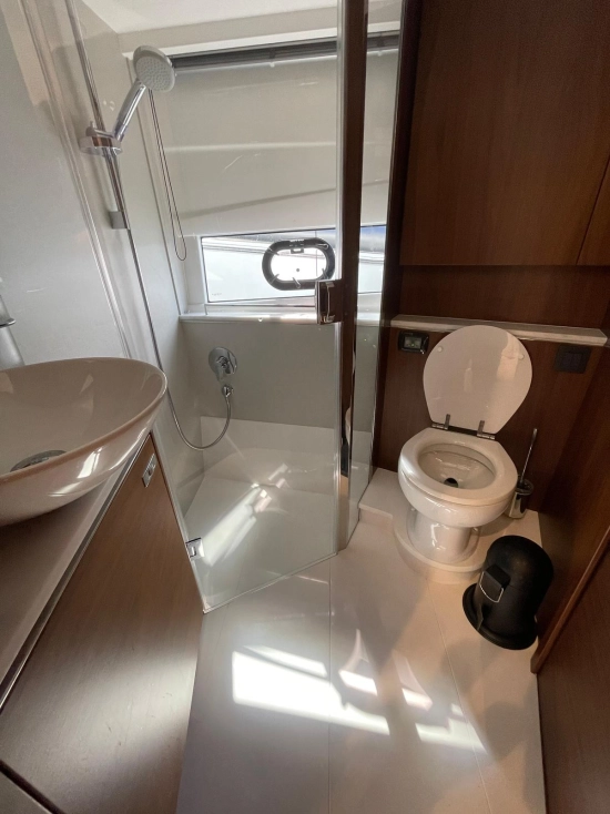 Princess V50 Deck Saloon usado à venda