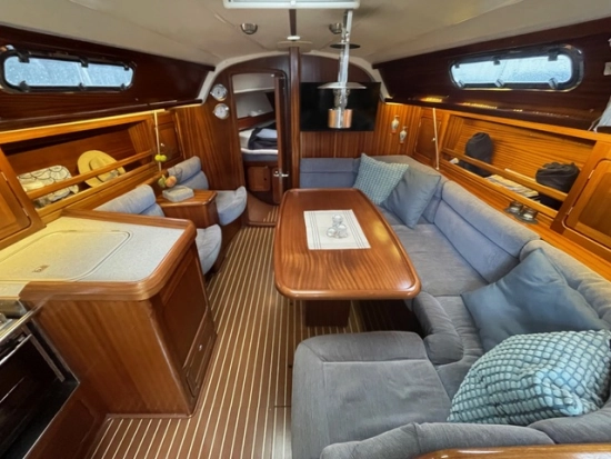 Bavaria Yachts 37 C usado à venda