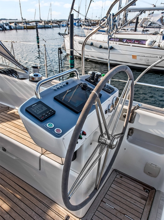 Hallberg Rassy 400 usata in vendita