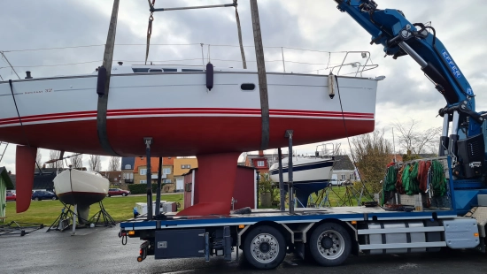 Jeanneau Sun Fast 32I usado à venda