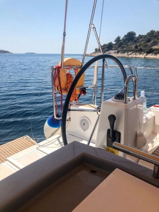 Beneteau Oceanis 41.1 usado à venda