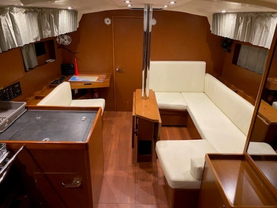Beneteau Oceanis 41.1 usado à venda