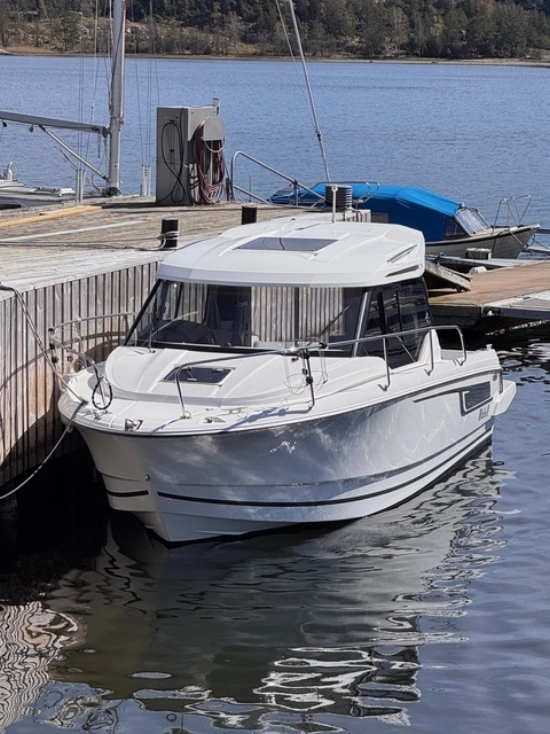 Jeanneau Merry Fisher 795 usado à venda