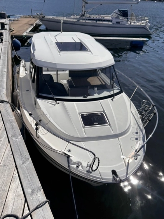 Jeanneau Merry Fisher 795 usado à venda
