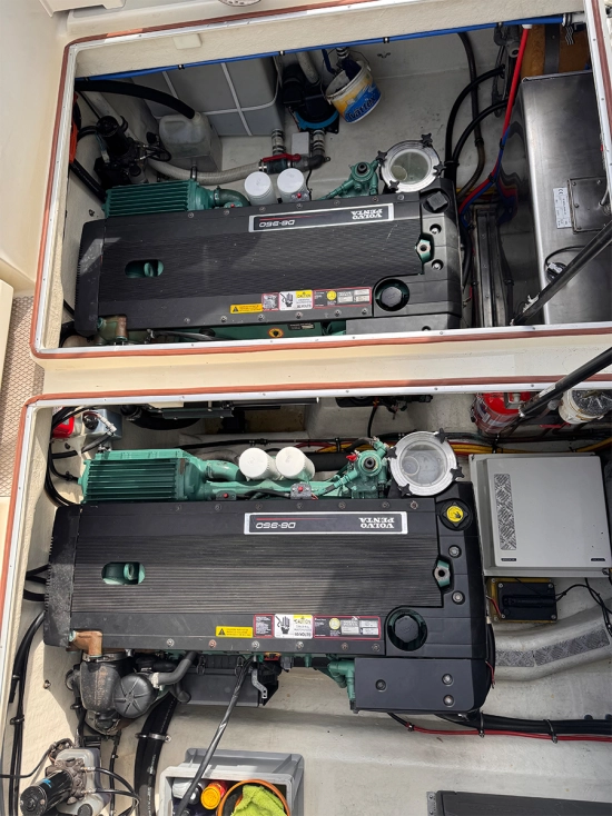 Custom 33 usata in vendita