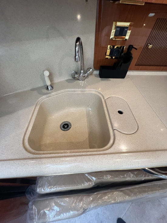 Sea Ray Sundancer 410 usata in vendita