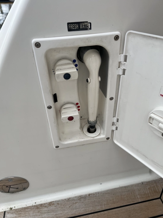 Sea Ray Sundancer 410 usata in vendita