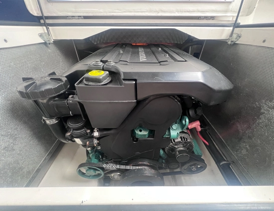 Aquador 23 HT usado à venda