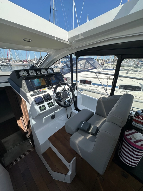 Sealine C330 de segunda mano en venta