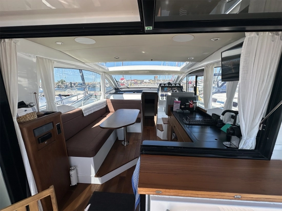 Sealine C330 de segunda mano en venta