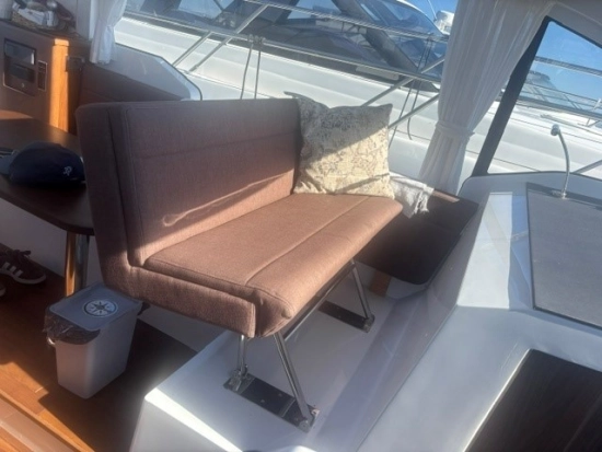 Sealine C330 usado à venda