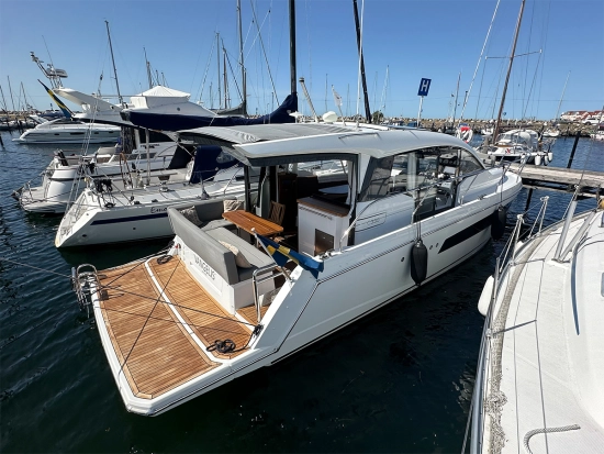 Sealine C330 de segunda mano en venta