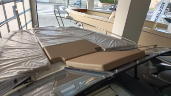 Quicksilver Activ 755 Cruiser nuova in vendita
