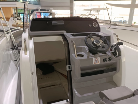 Jeanneau Cap Camarat 7.5 CC S3 nuevo en venta