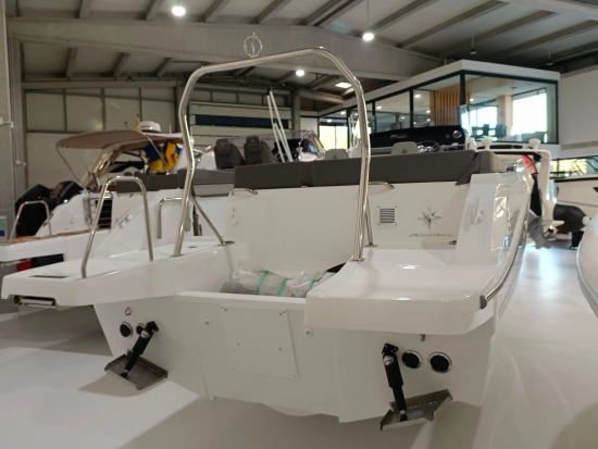 Jeanneau Cap Camarat 7.5 CC S3 nuevo en venta