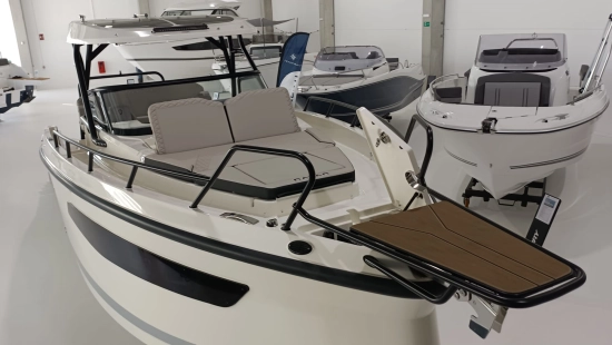 NAVAN S 30 W.A nuevo en venta