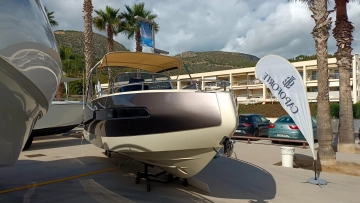 Invictus Yacht GT 280 usata in vendita