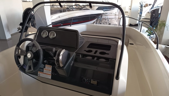 Quicksilver 605 Open nuevo en venta