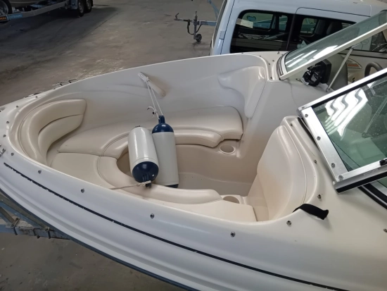 Sea Ray 175 SPORT usado à venda