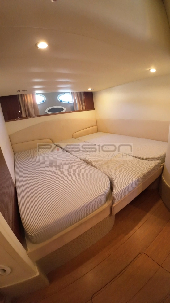 Princess V46 HT usado à venda