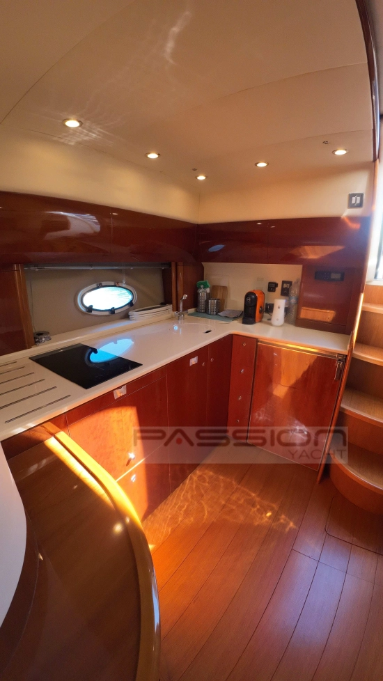 Princess V46 HT usado à venda