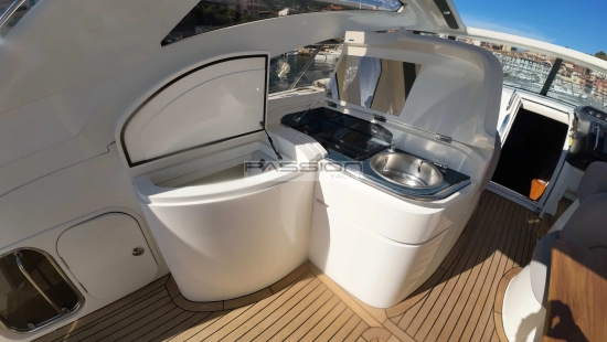Princess V46 HT usado à venda