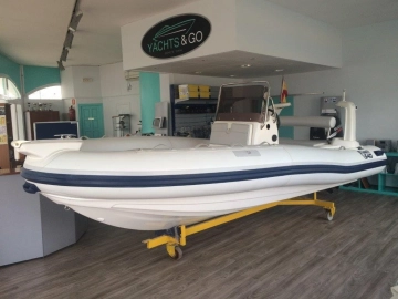 Marlin Boats 540 preowned for sale