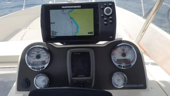 Quicksilver 675 Activ usata in vendita