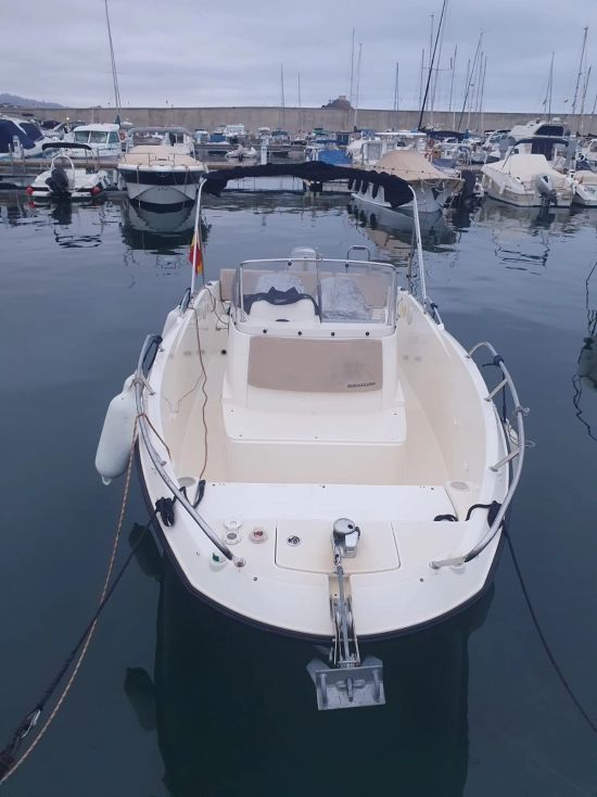 Quicksilver 675 Activ usata in vendita