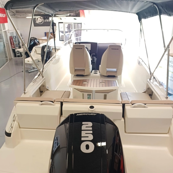 Quicksilver ACTIV 805 OPEN brand new for sale